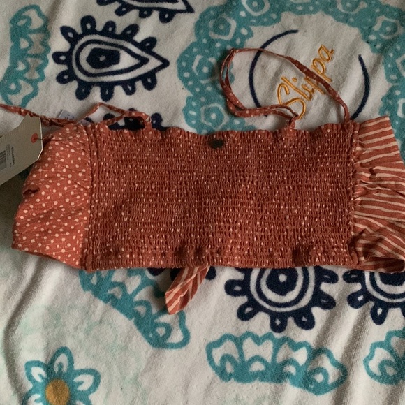 Billabong crop top - brand new - Picture 5 of 5